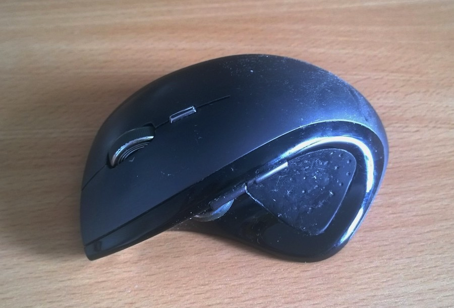 a well used MX Revolution mouse